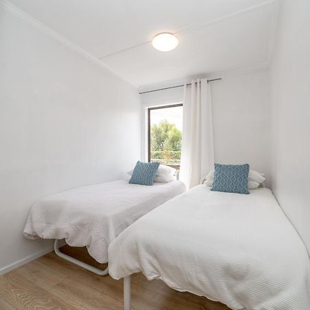 Tui Cottage Martinborough Esterno foto