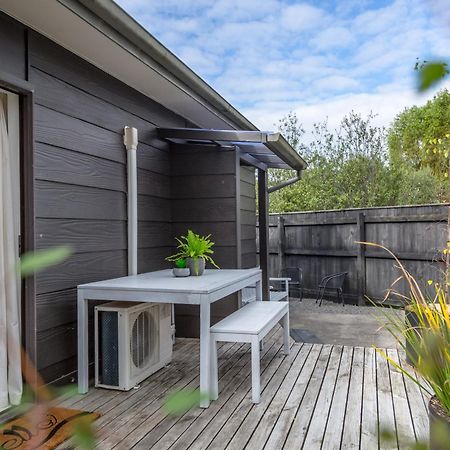 Tui Cottage Martinborough Esterno foto