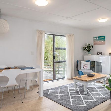 Tui Cottage Martinborough Esterno foto